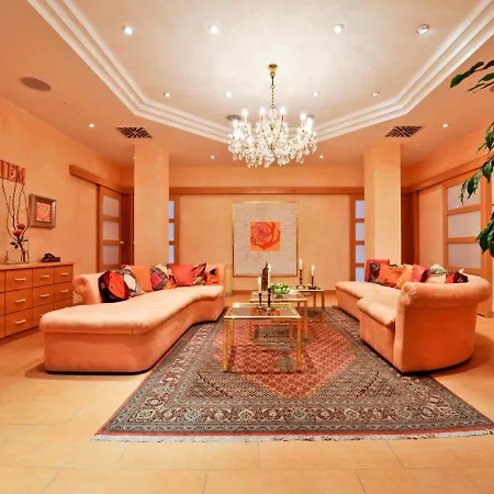 Herzogspark & Ξενοδοχείο με διαμερίσματα 4*