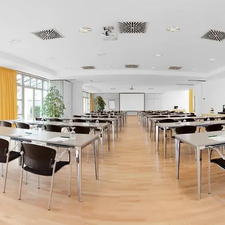 Herzogspark Mit Oder Ohne Kueche Aparthotel