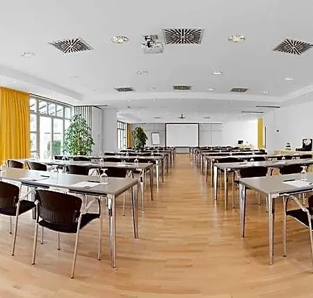 Herzogspark & Apart-hotel 4*